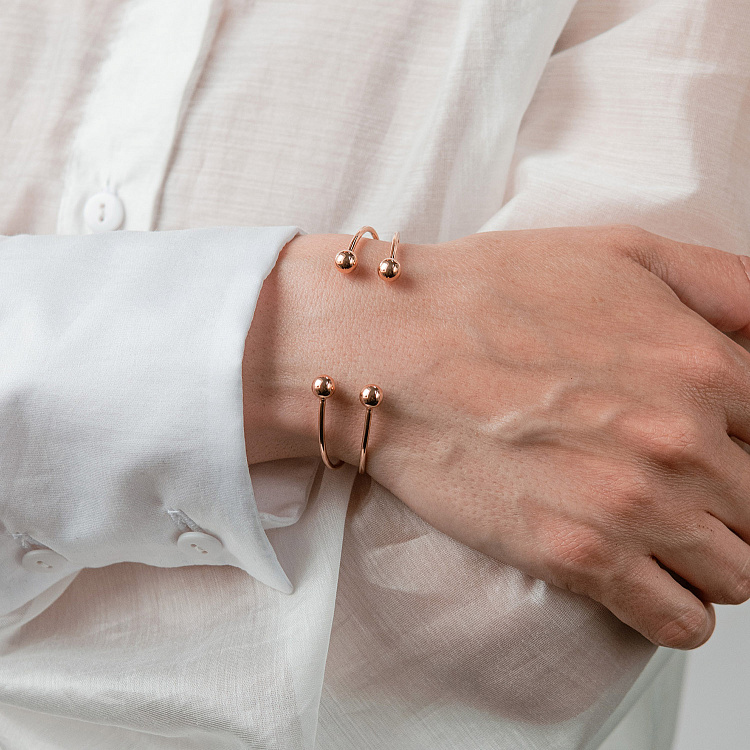 Жорсткий браслет "Кульки" (червоне золото) б05566 від ювелірного магазину Онікс - 1