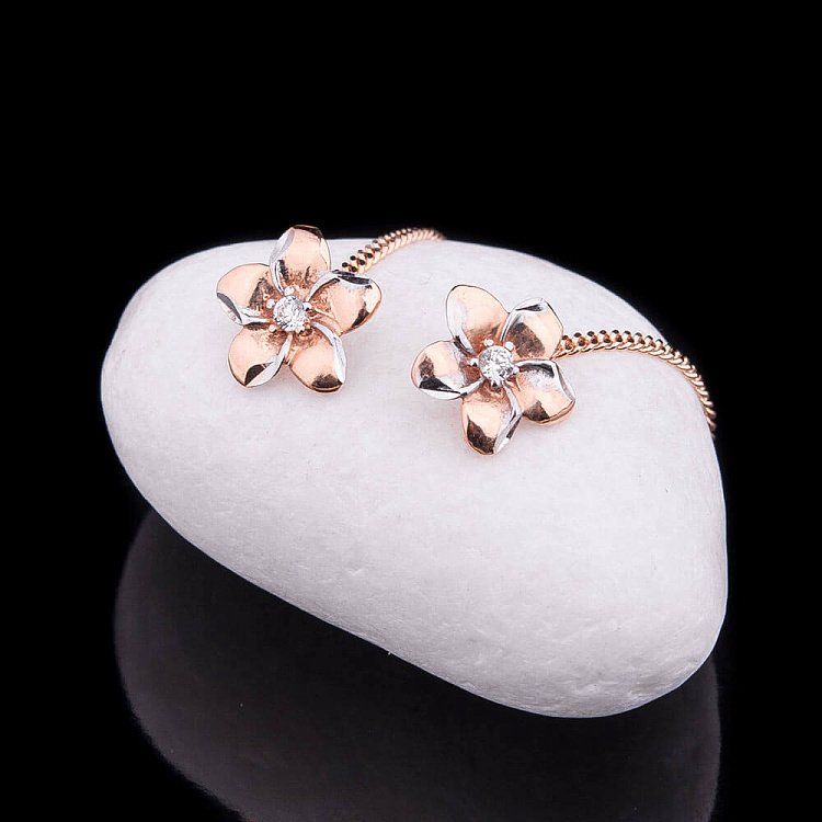 Золоті сережки "Квіточки" (фіаніти) с01602 від ювелірного магазину Онікс