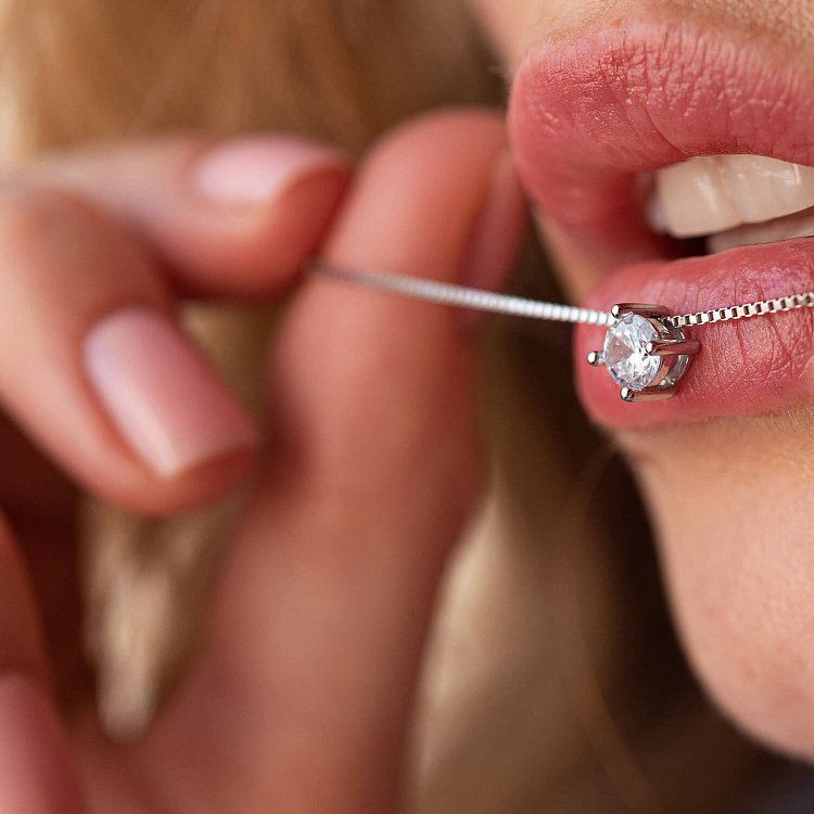 Срібне кольє з фіанітом 18748 від ювелірного магазину Онікс - 4