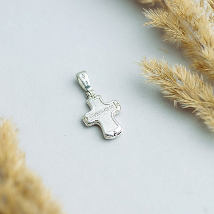 Серебряный крестик с эмалью 132701 от ювелирного магазина Оникс - 2