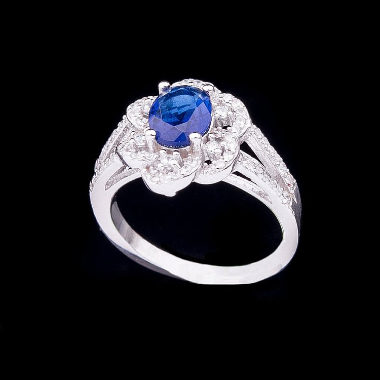 Кольцо с синтетической шпинелью синего цвета к09 от ювелирного магазина Оникс - 3