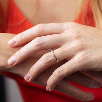 Золота каблучка з фіанітами к05713 №4