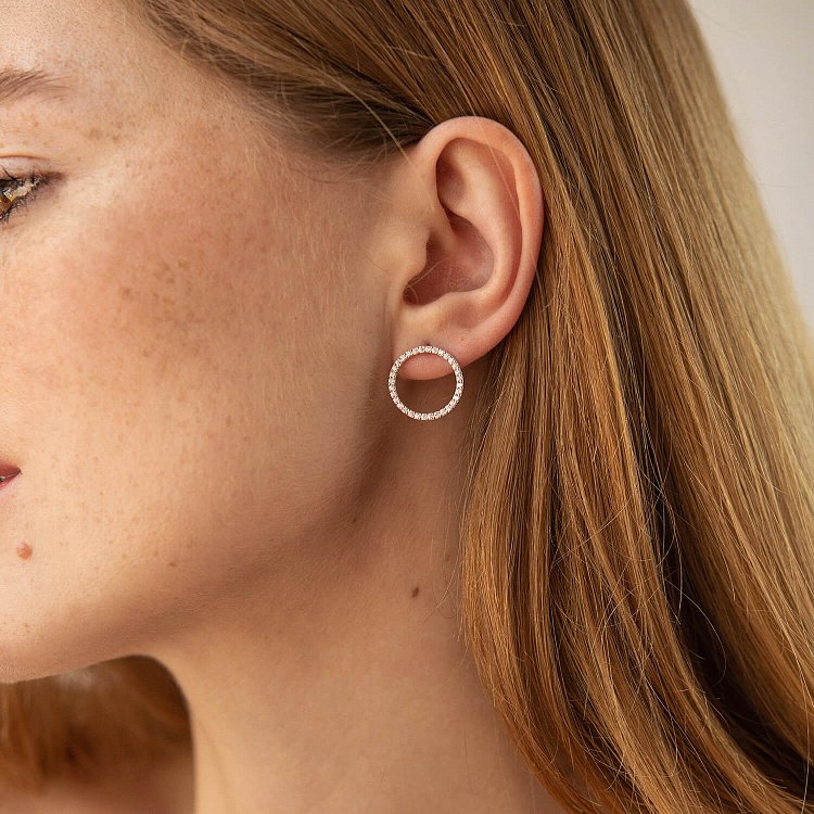 Серьги - пусеты "Круговорот" с фианитами 1.6 см (белое золото) с08283 от ювелирного магазина Оникс - 2