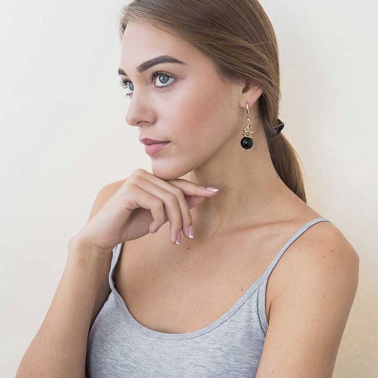 Золоті сережки з чорним агатом 459107 від ювелірного магазину Онікс - 3