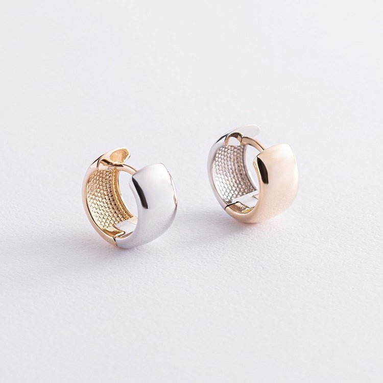 Сережки - кільця з жовтого і білого золота с07524 від ювелірного магазину Онікс