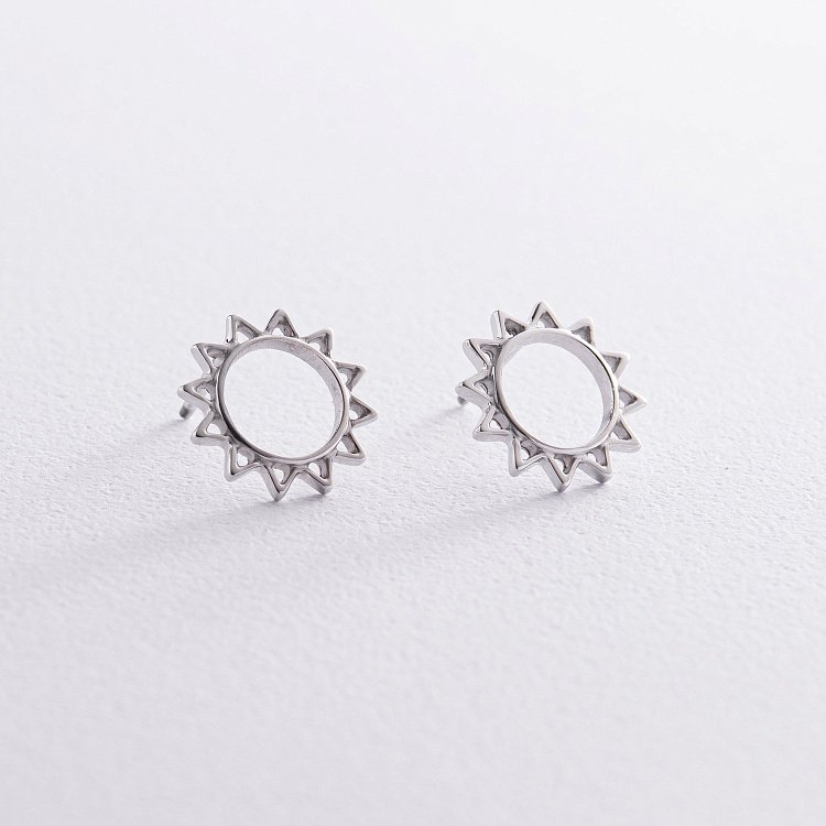 Серьги - пусеты "Солнце" в белом золоте с08192 от ювелирного магазина Оникс