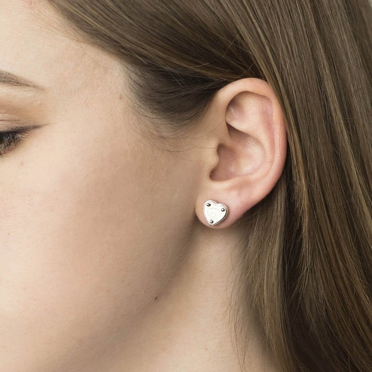 Срібні сережки-сердечка 122065 від ювелірного магазину Онікс - 4