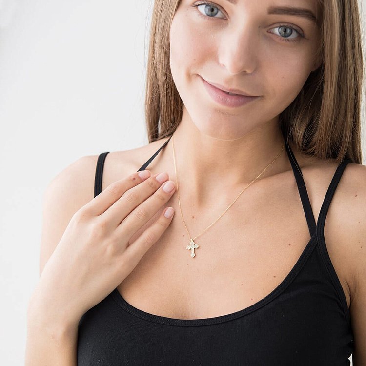 Золоте кольє "Хрестик" з фіанітами кол00810 від ювелірного магазину Онікс - 1