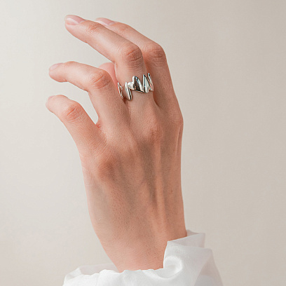 Серебряное кольцо "Сердечки" 7255 №5