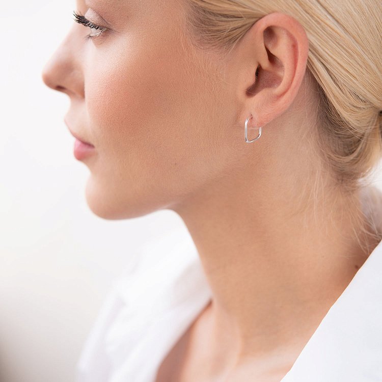 Сережки - пусети "Еліс" в сріблі 122990 від ювелірного магазину Онікс - 3