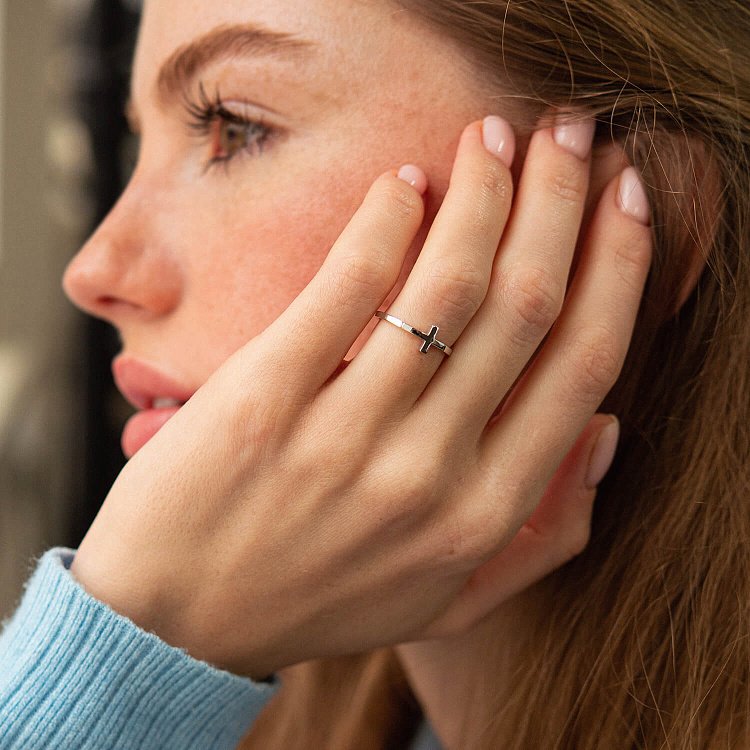 Каблучка "Хрестик" у білому золоті к07210 від ювелірного магазину Онікс - 3