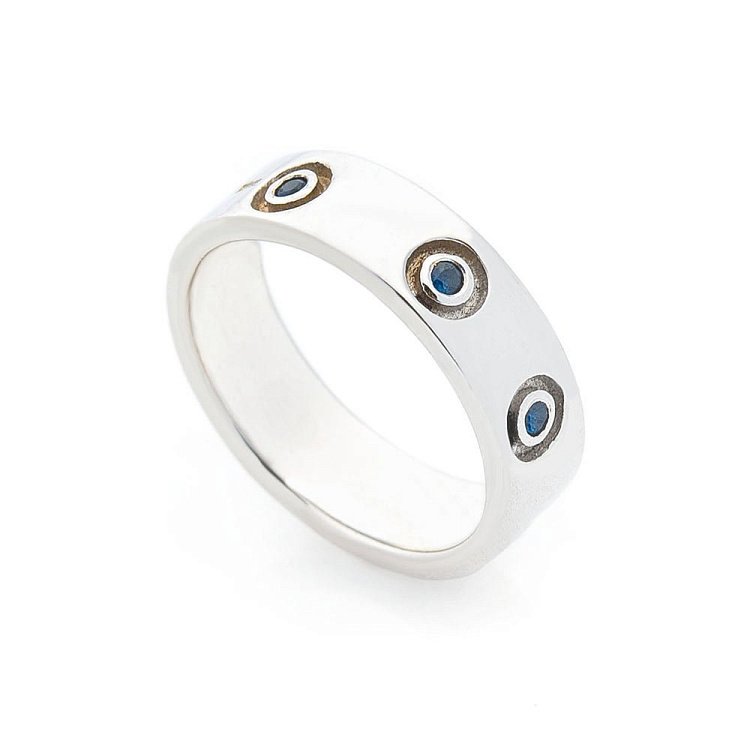 Золотое кольцо с синими сапфирами 642 от ювелирного магазина Оникс