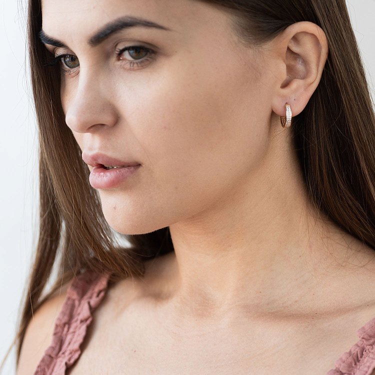 Золотые серьги - кольца с фианитами с06554 от ювелирного магазина Оникс - 3