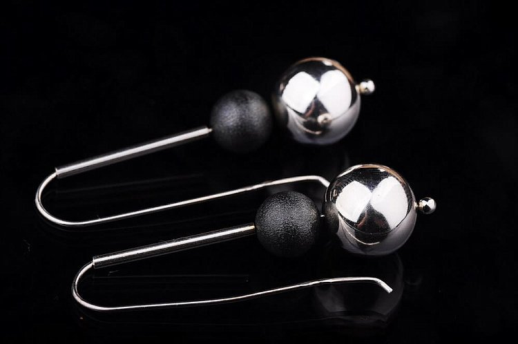 Серьги "Шарики"(чернение) 12519 от ювелирного магазина Оникс - 1