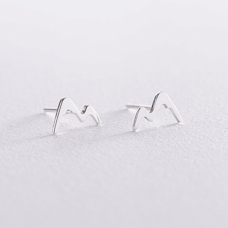 Сережки - пусети "Гори" в сріблі 122916 від ювелірного магазину Онікс