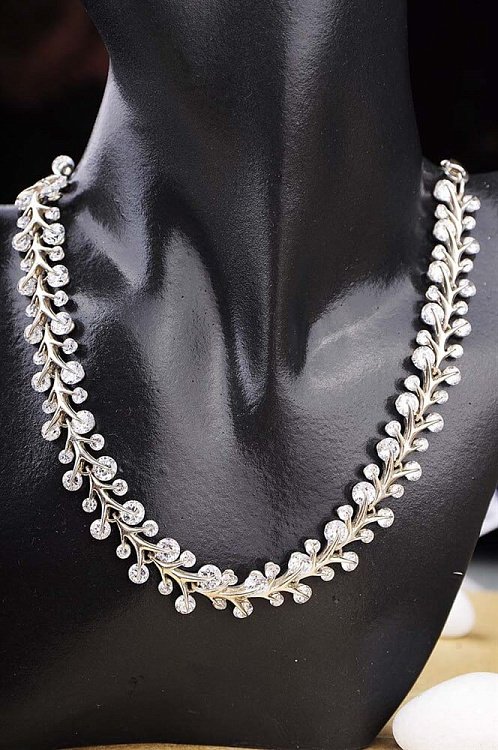 Кольє (фіаніти) 18064 - 1 Кольє (фіаніти) 18064 від ювелірного магазину Онікс - 1