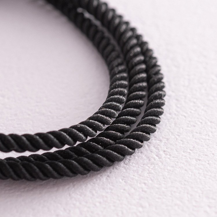 Шелковый черный шнурок с гладкой золотой застежкой (2 мм) кол02077 от ювелирного магазина Оникс - 1