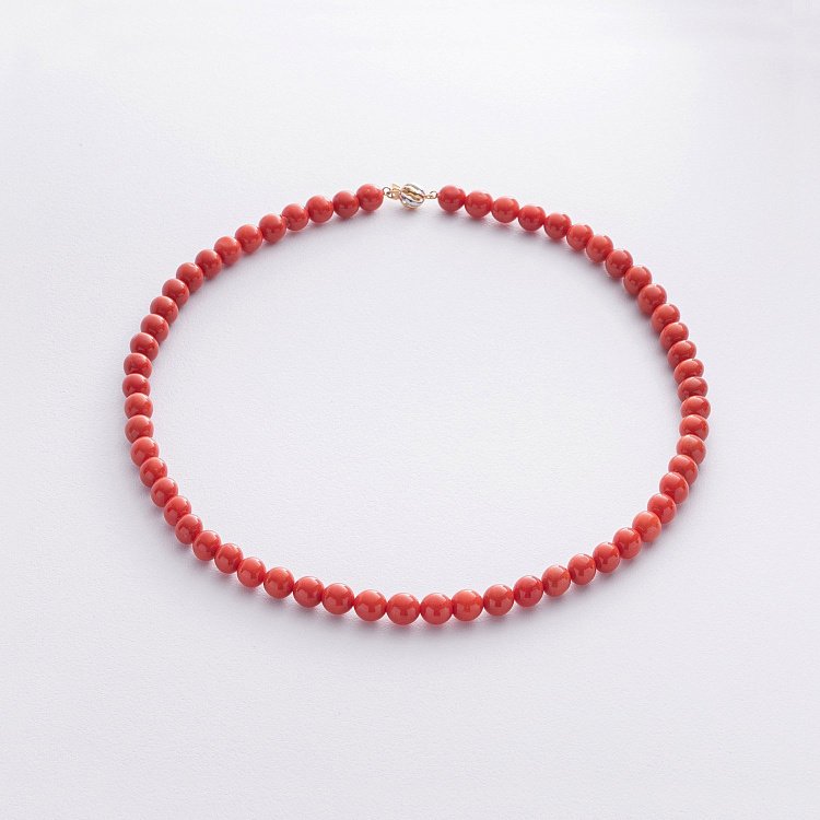 Бусы из коралла (золотая застежка) бус048к от ювелирного магазина Оникс