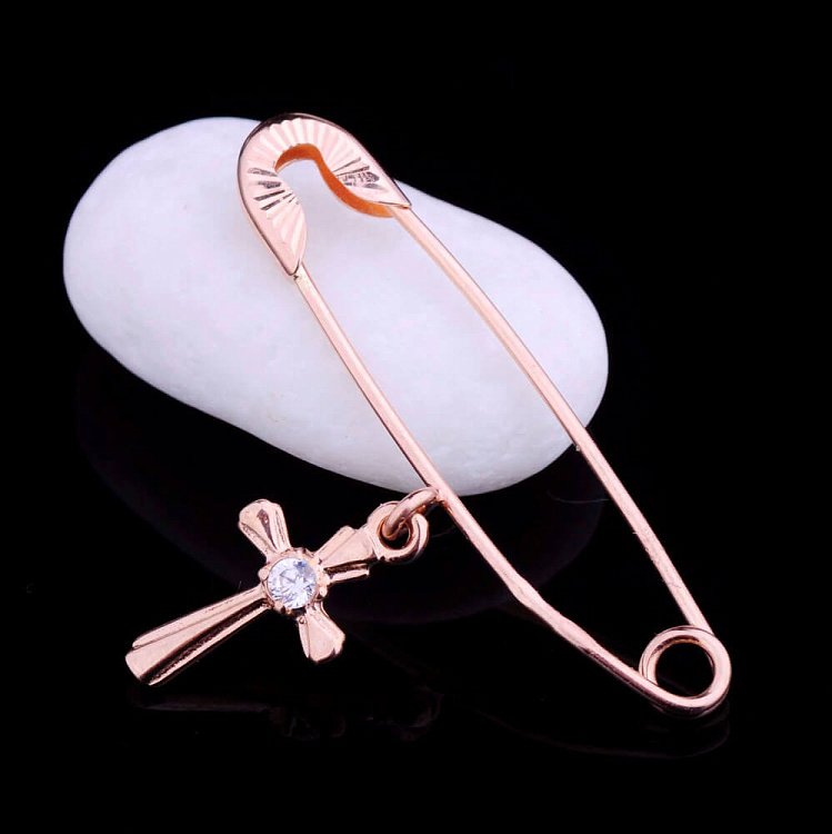 Золота шпилька з хрестиком (фіаніт) зак00207 від ювелірного магазину Онікс