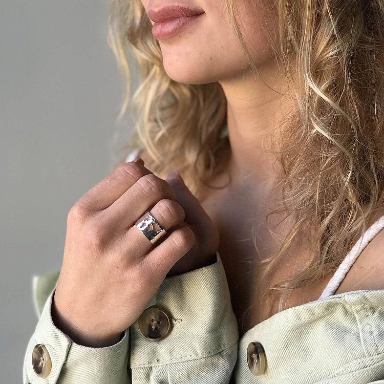 Серебряное кольцо "Карта мира" 112210 от ювелирного магазина Оникс - 1