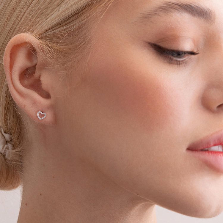 Золотые серьги - пусеты "Сердечки" с бриллиантами 317641121 от ювелирного магазина Оникс - 1