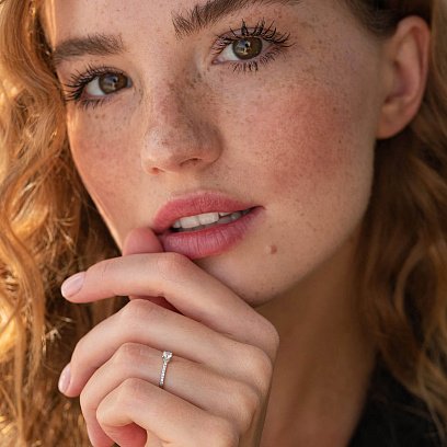 Помолвочное золотое кольцо с бриллиантами 227811121 №2