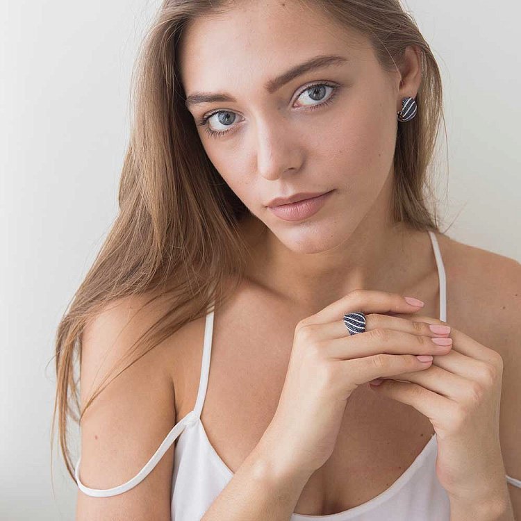 Золотое кольцо с синим сапфиром и бриллиантами MR15111gm от ювелирного магазина Оникс - 4