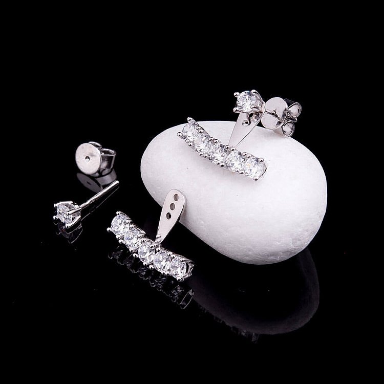 Срібні сережки з фіанітами 121636 від ювелірного магазину Онікс - 2