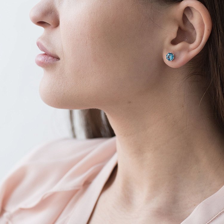 Золотые серьги - пусеты (топаз Лондон Блю) с06674 от ювелирного магазина Оникс - 1