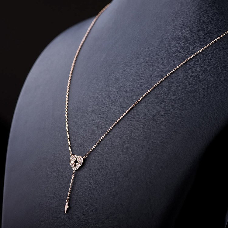 Золотое колье "Сердечко с крестиком" кол01049 от ювелирного магазина Оникс