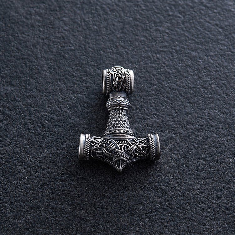 Серебряный кулон "Молот Тора" 7042 от ювелирного магазина Оникс