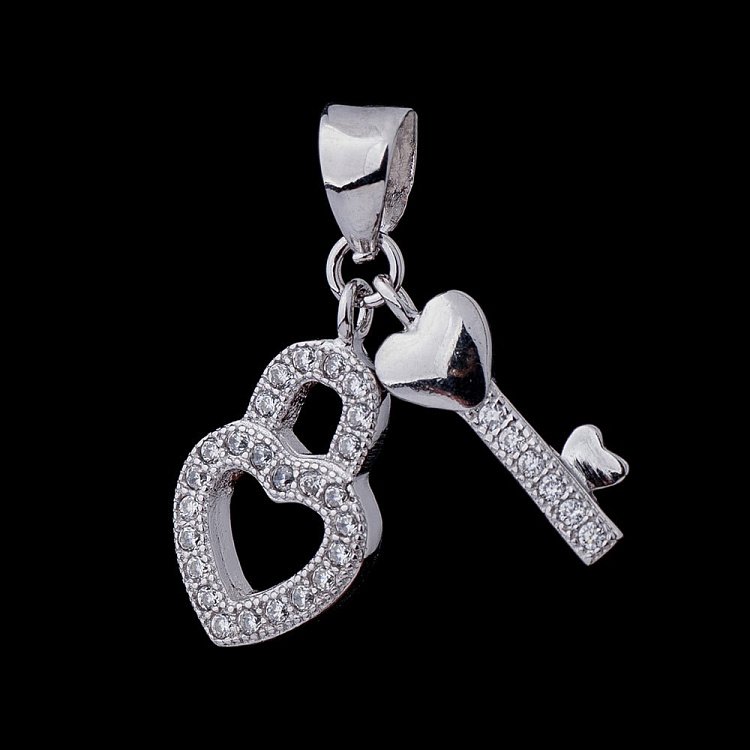 Срібна підвіска "Замочок і ключик" з фіанітами 132240 від ювелірного магазину Онікс