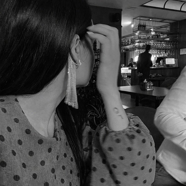 Серебряная серьга - каффа "Неповторимость" 122861 от ювелирного магазина Оникс - 14