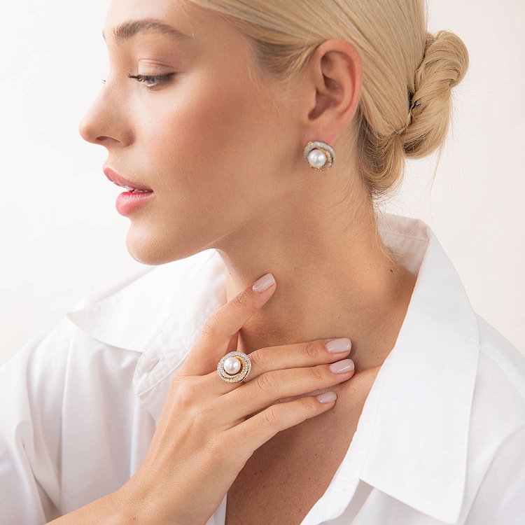 Золотые серьги "Круговорот" с бриллиантами и жемчугом c1531 от ювелирного магазина Оникс - 4