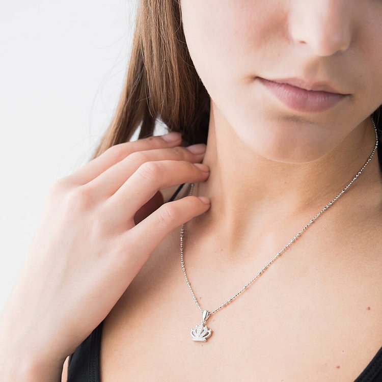 Серебряная подвеска "Корона" с фианитами 132216 от ювелирного магазина Оникс - 3