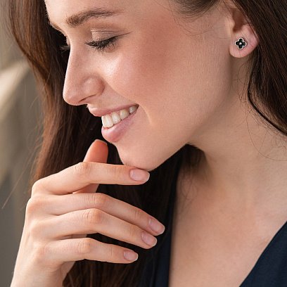 Серебряные серьги - пусеты "Клевер" (черная эмаль) 123048 №2