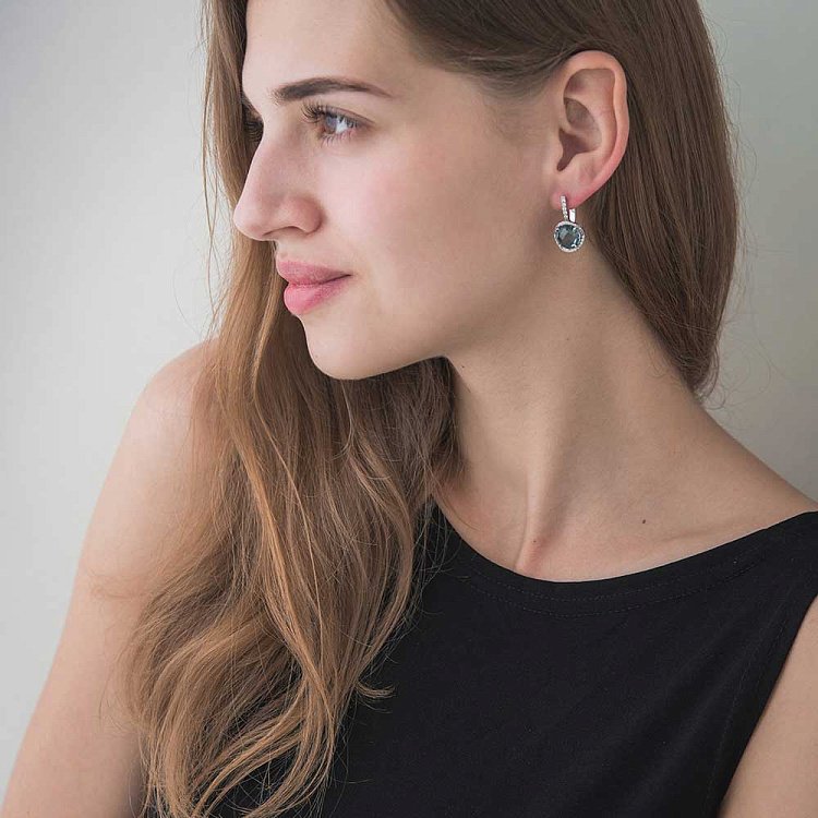 Золоті сережки з топазом і фіанітами 14050408 від ювелірного магазину Онікс