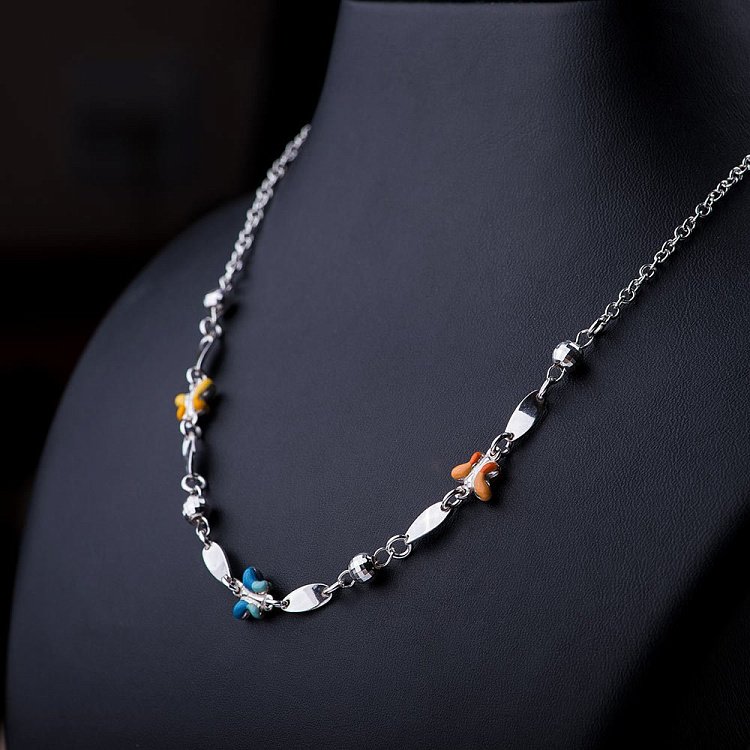 Серебряное колье "Бабочка с эмалью" 18063 от ювелирного магазина Оникс - 1