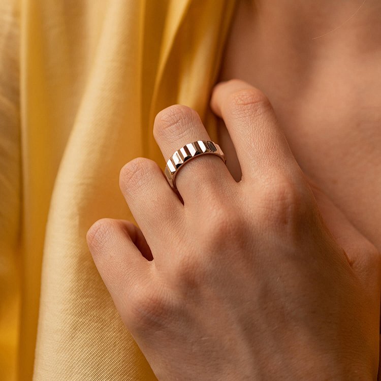 Кольцо "Frederika" в белом золоте к07519 от ювелирного магазина Оникс - 6