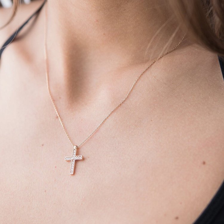 Золотое колье "Крестик" с фианитами кол00805 от ювелирного магазина Оникс