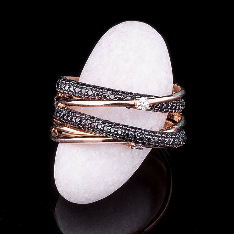 Золота каблучка з чорними фіанітами к03493 від ювелірного магазину Онікс - 2