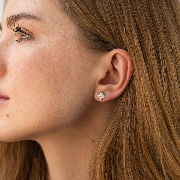 Серьги - пусеты "Клевер" с фианитами (желтое золото) с09066 от ювелирного магазина Оникс - 3