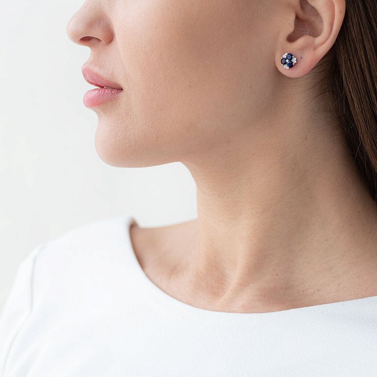 Золоті сережки - пусети (сапфір, діамант) E2980Sda від ювелірного магазину Онікс - 2