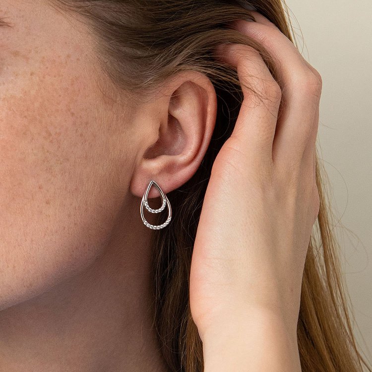 Срібні сережки - пусети "Крапельки" з фіанітами 4903 від ювелірного магазину Онікс