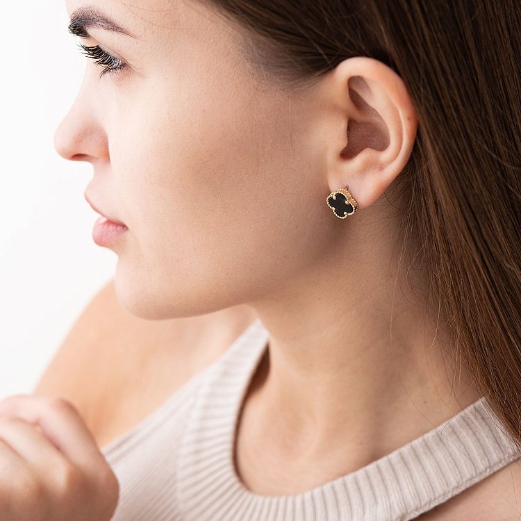 Золоті сережки "Конюшина" з оніксом с06169 від ювелірного магазину Онікс - 7