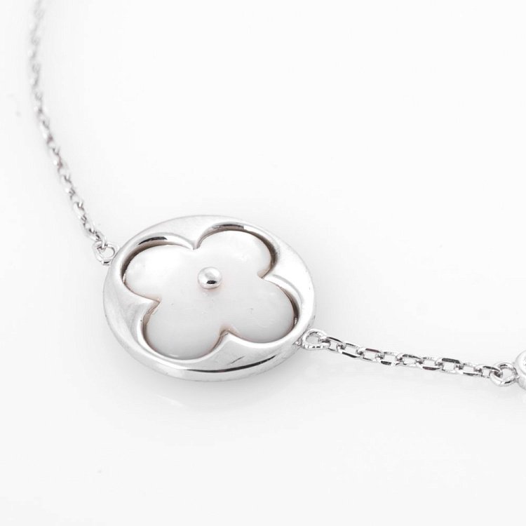 Браслет "Конюшина" з перламутром і фіанітом 141200 від ювелірного магазину Онікс - 1