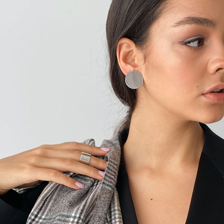 Широка каблучка "Плутон" в сріблі 112143 від ювелірного магазину Онікс - 20