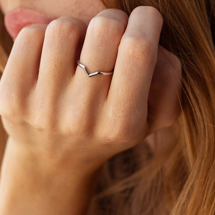 Кольцо "Viola" в серебре 7066 от ювелирного магазина Оникс - 3