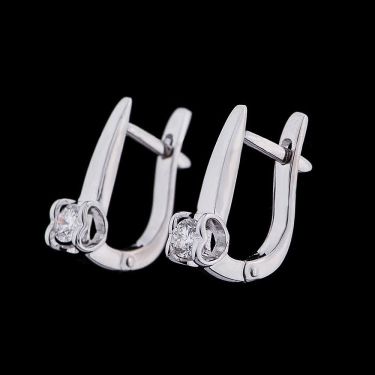 Золотые серьги с бриллиантами е0692б от ювелирного магазина Оникс - 1