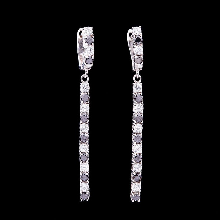 Серебряные серьги с фианитами 121424 от ювелирного магазина Оникс - 1